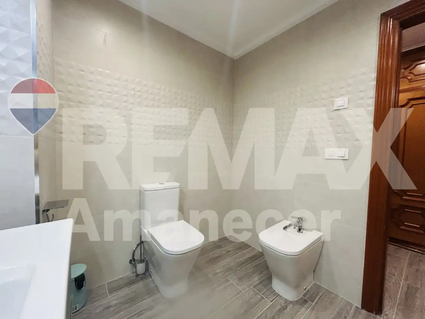 Baño de Piso de alquiler en Dénia con Aire acondicionado, Trastero y Alarma
