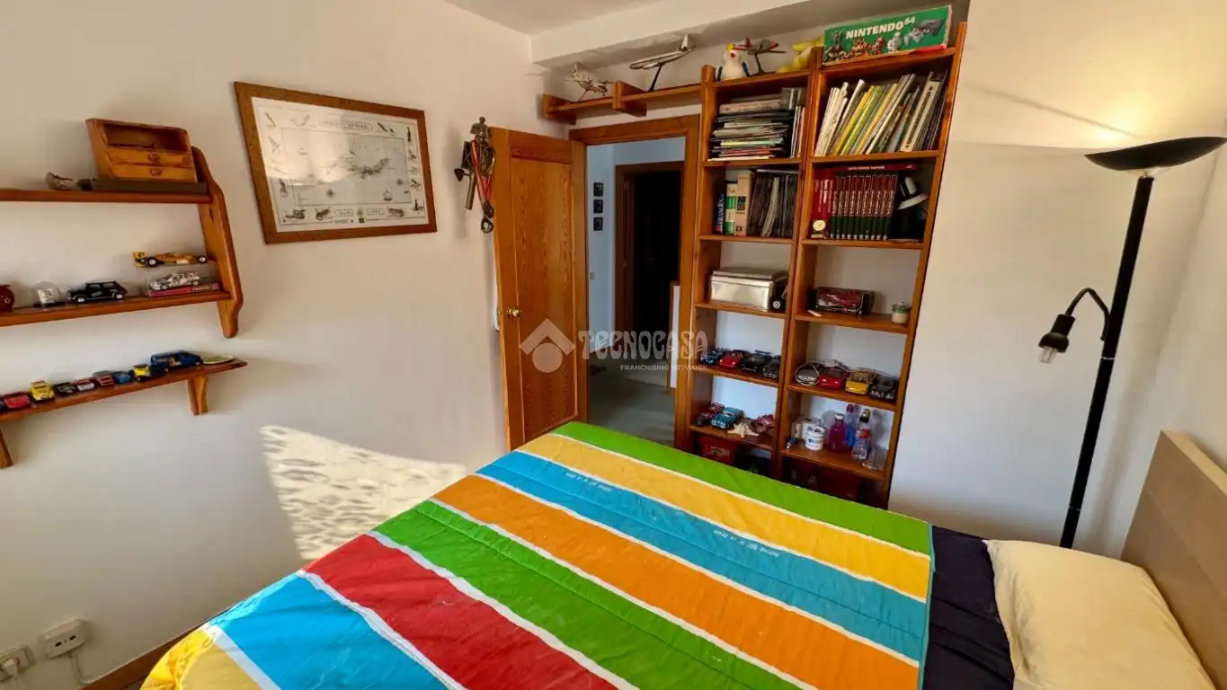 Dormitori de Casa adosada en venda en Moralzarzal amb Calefacció, Terrassa i Piscina comunitària