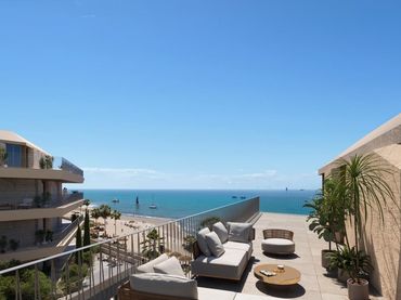 Apartament amb balcó en venda a Manilva Pueblo
