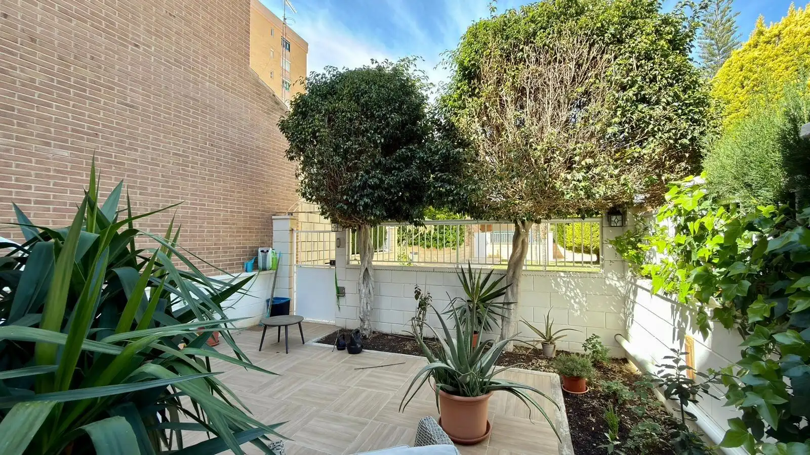 Terraza de Casa o chalet en venta en Alicante / Alacant con Aire acondicionado, Calefacción y Jardín privado
