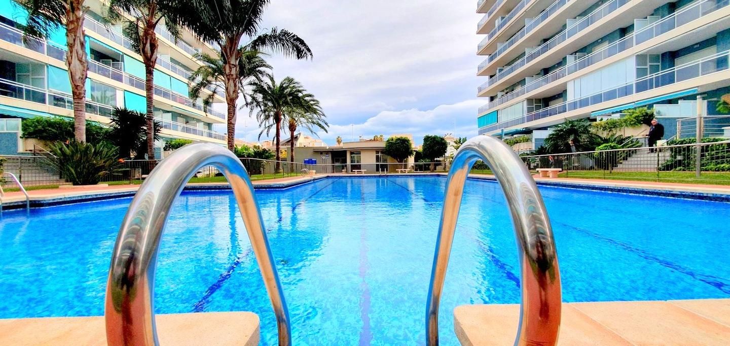 Swimming pool of Flat to rent in Gandia  with Air Conditioner, Heating and Terrace