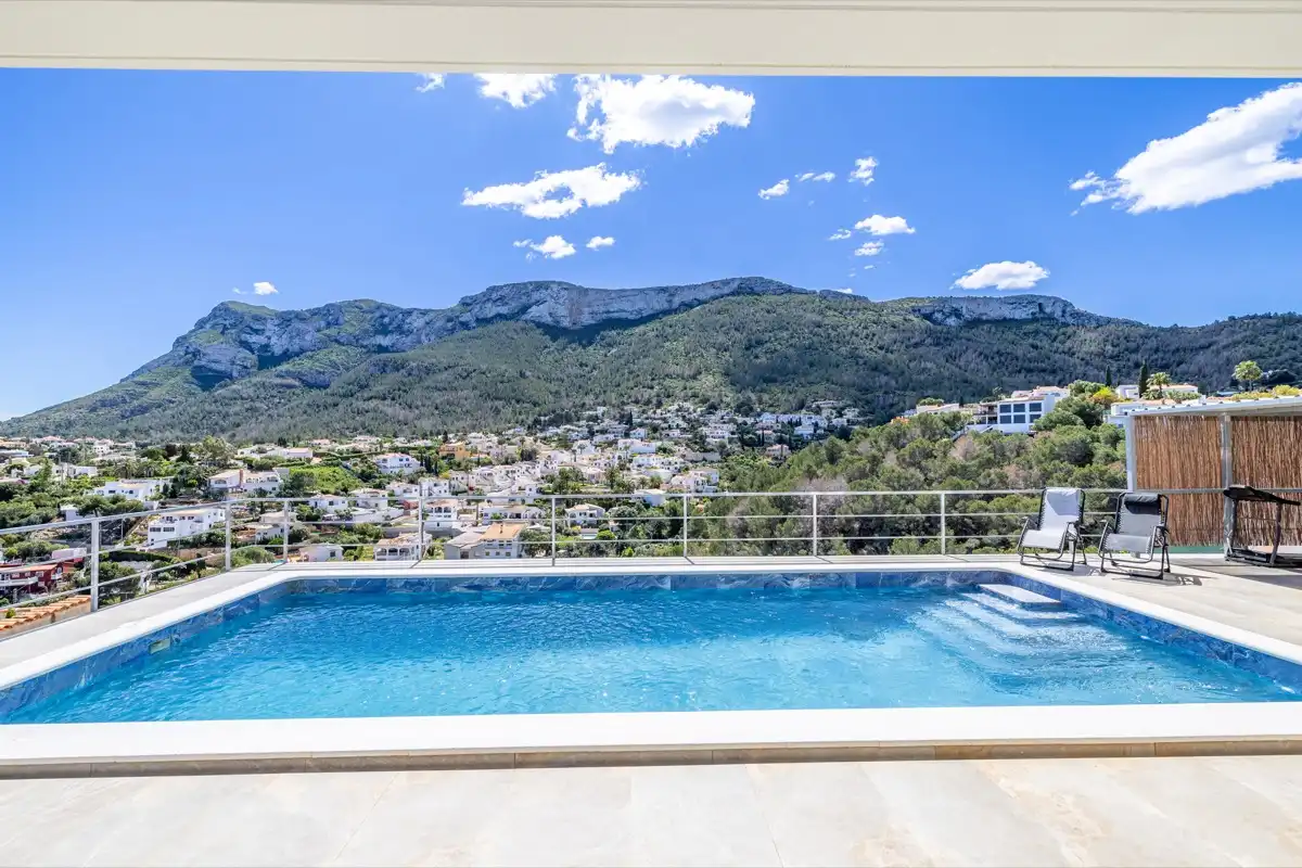 Swimming pool of Houses for sale in Dénia  with Air Conditioner, Heating and Private garden