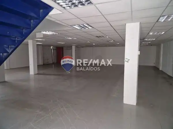 Industrial buildings for sale in Avenida do Aeroporto, Cabral - Candeán
