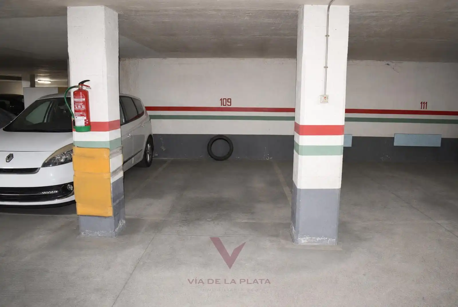 Parking of Flat for rent in Salamanca  with Heating, Oven and Washing machine