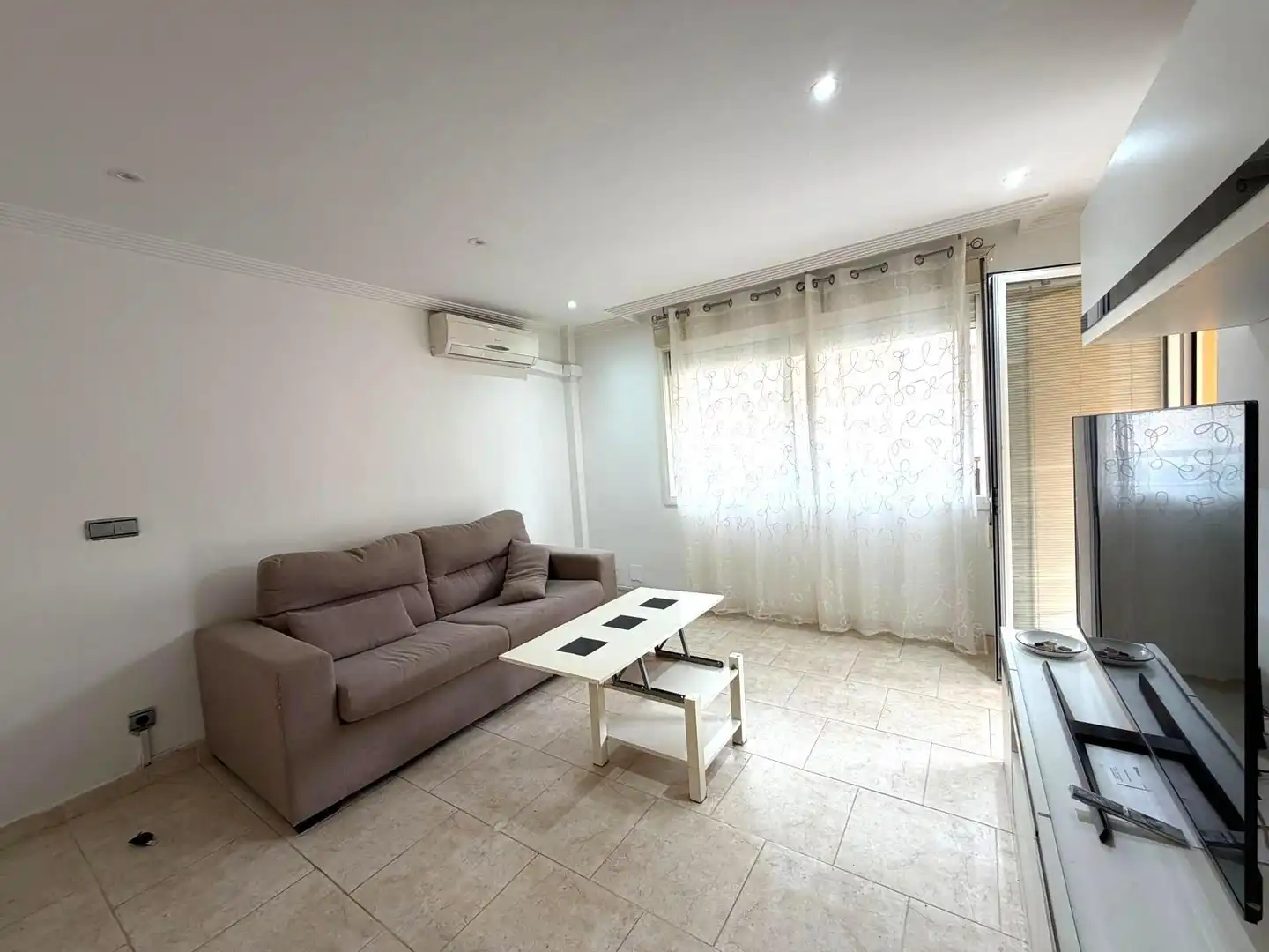Sala de estar de Apartamento en venta en Salou con Aire acondicionado y Terraza