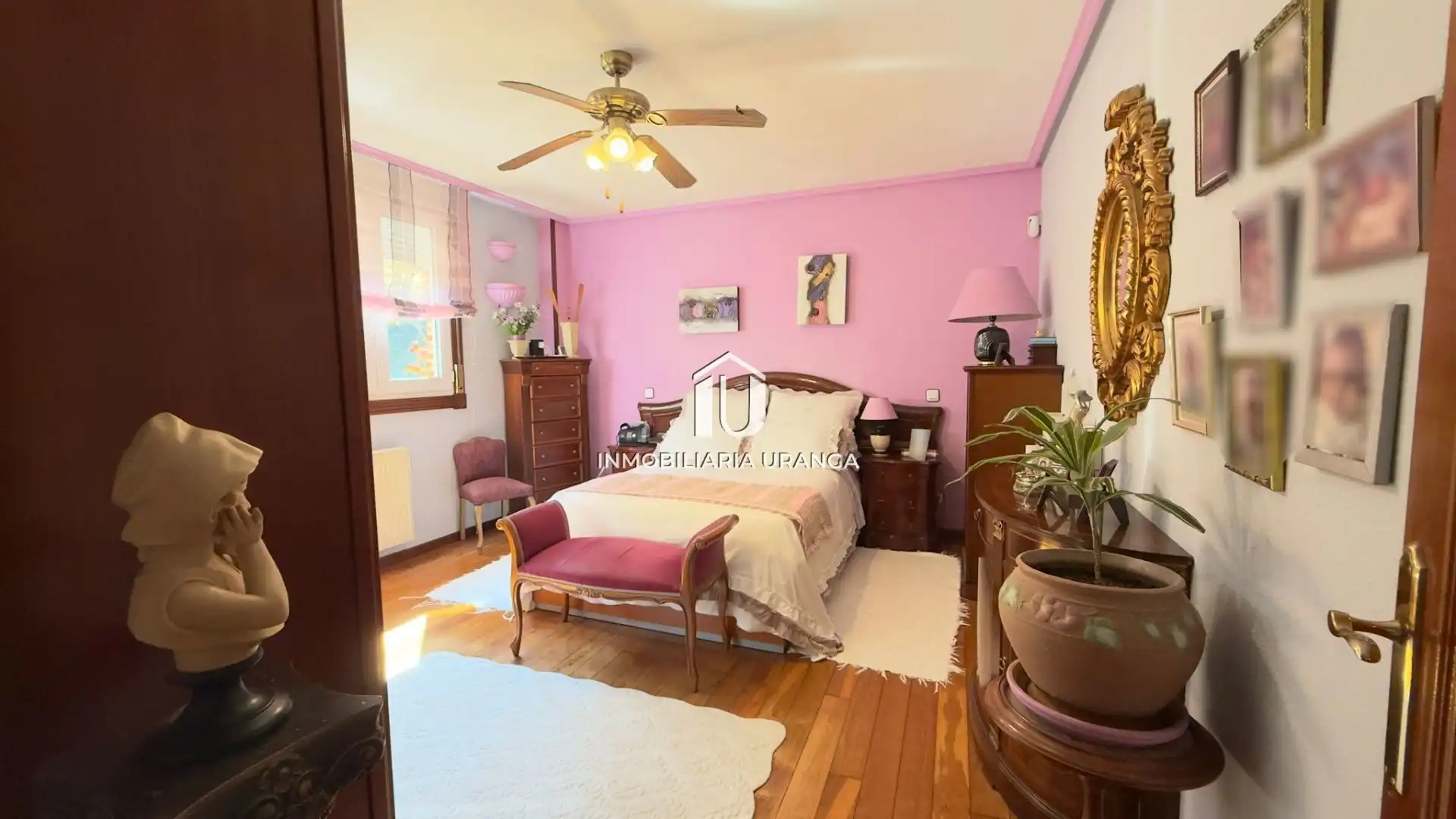 Habitación de Casa o chalet en venta en Laredo con Calefacción y Terraza