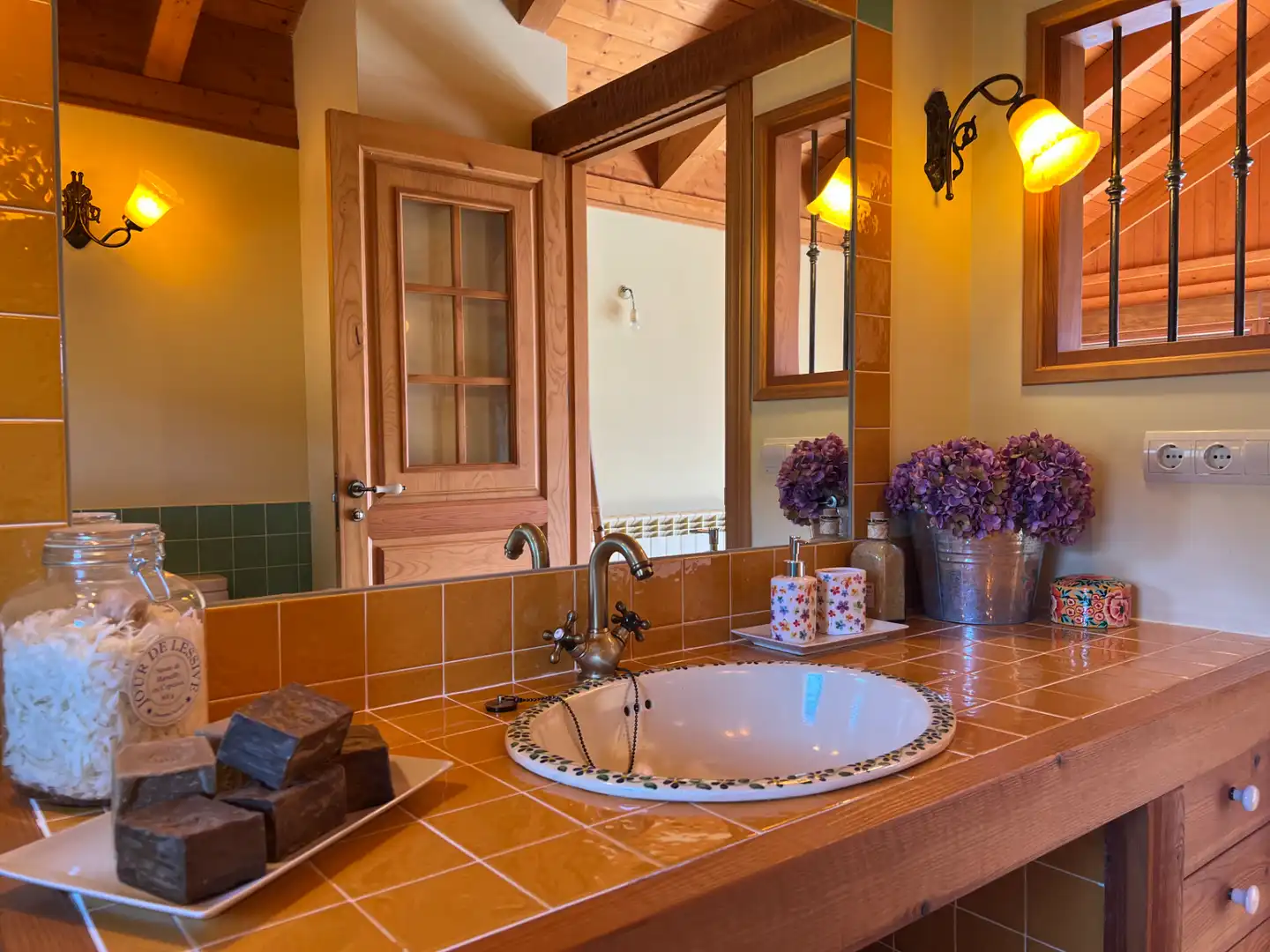 Baño de Casa o chalet en venta en Jaca con Calefacción, Trastero y Balcón