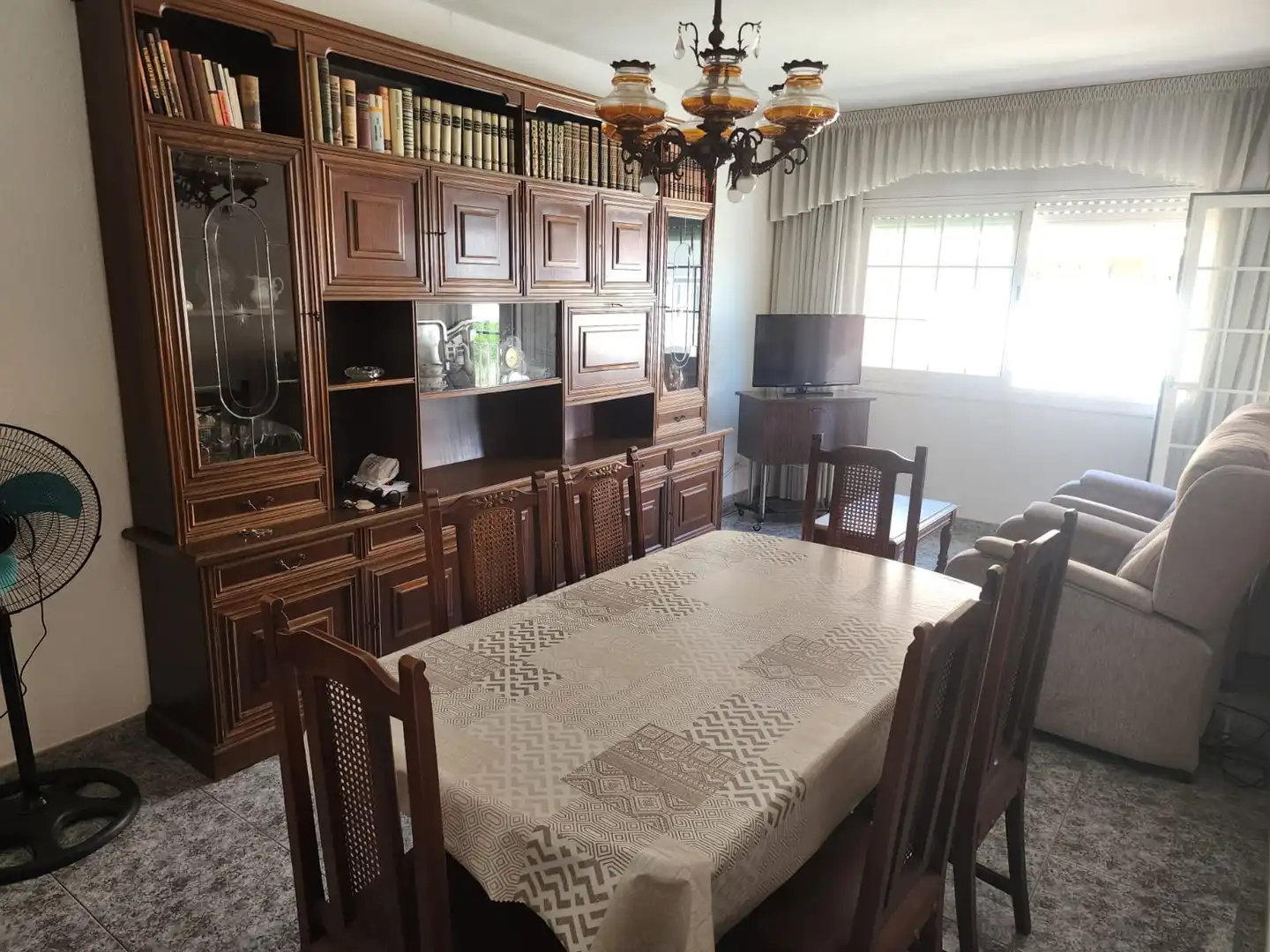 Dining room of Flat for sale in L'Hospitalet de Llobregat  with Furnished, Oven and Washing machine