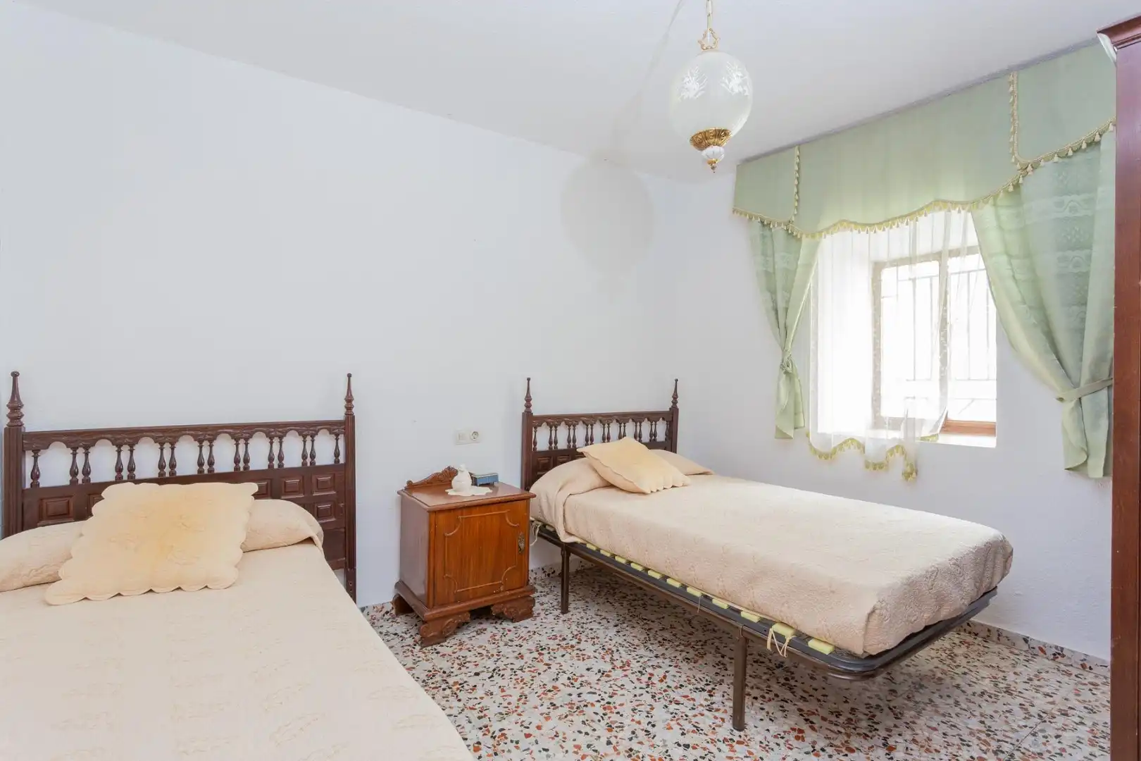 Habitación de Casa o chalet en venta en Montejícar con Balcón