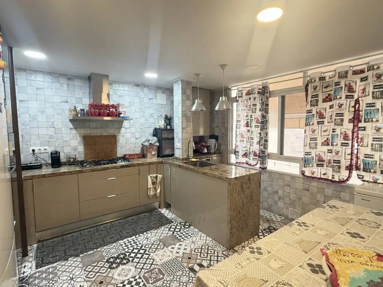 Cocina de Piso en venta en Elche / Elx con Aire acondicionado y Balcón