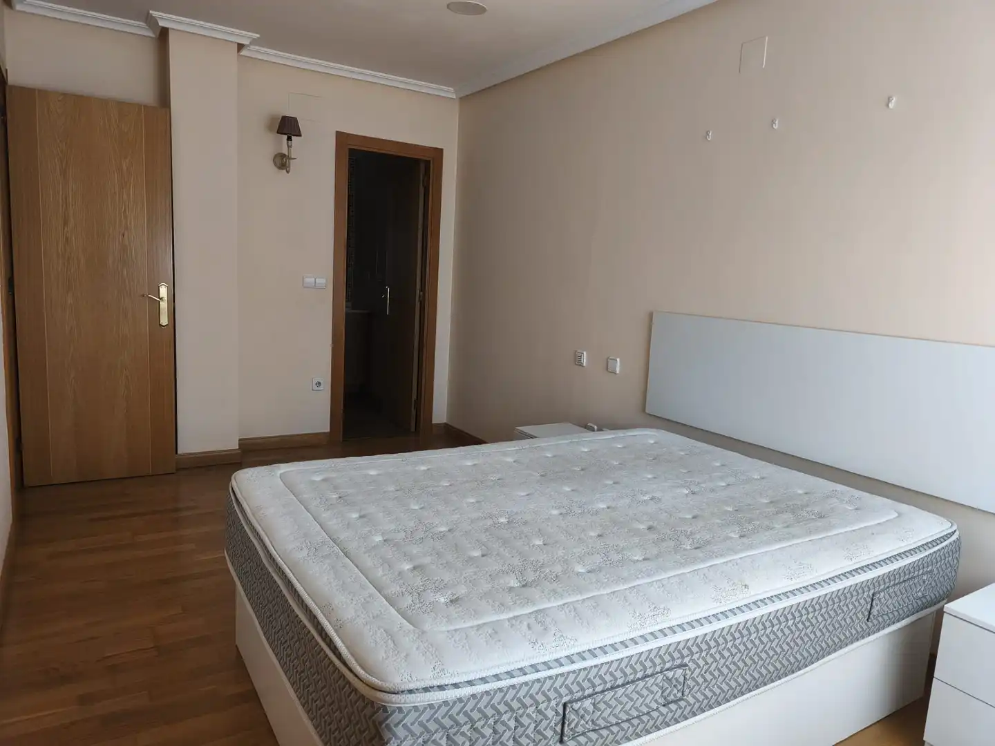 Habitación de Piso de alquiler en Cuenca con Aire acondicionado, Calefacción y Parquet