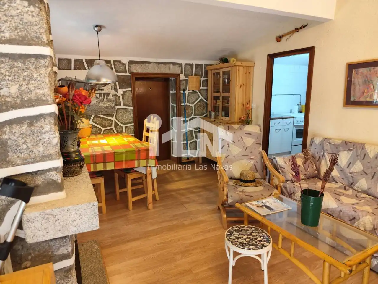 Sala de estar de Casa o chalet en venta en Navalperal de Pinares con Calefacción, Jardín privado y Terraza