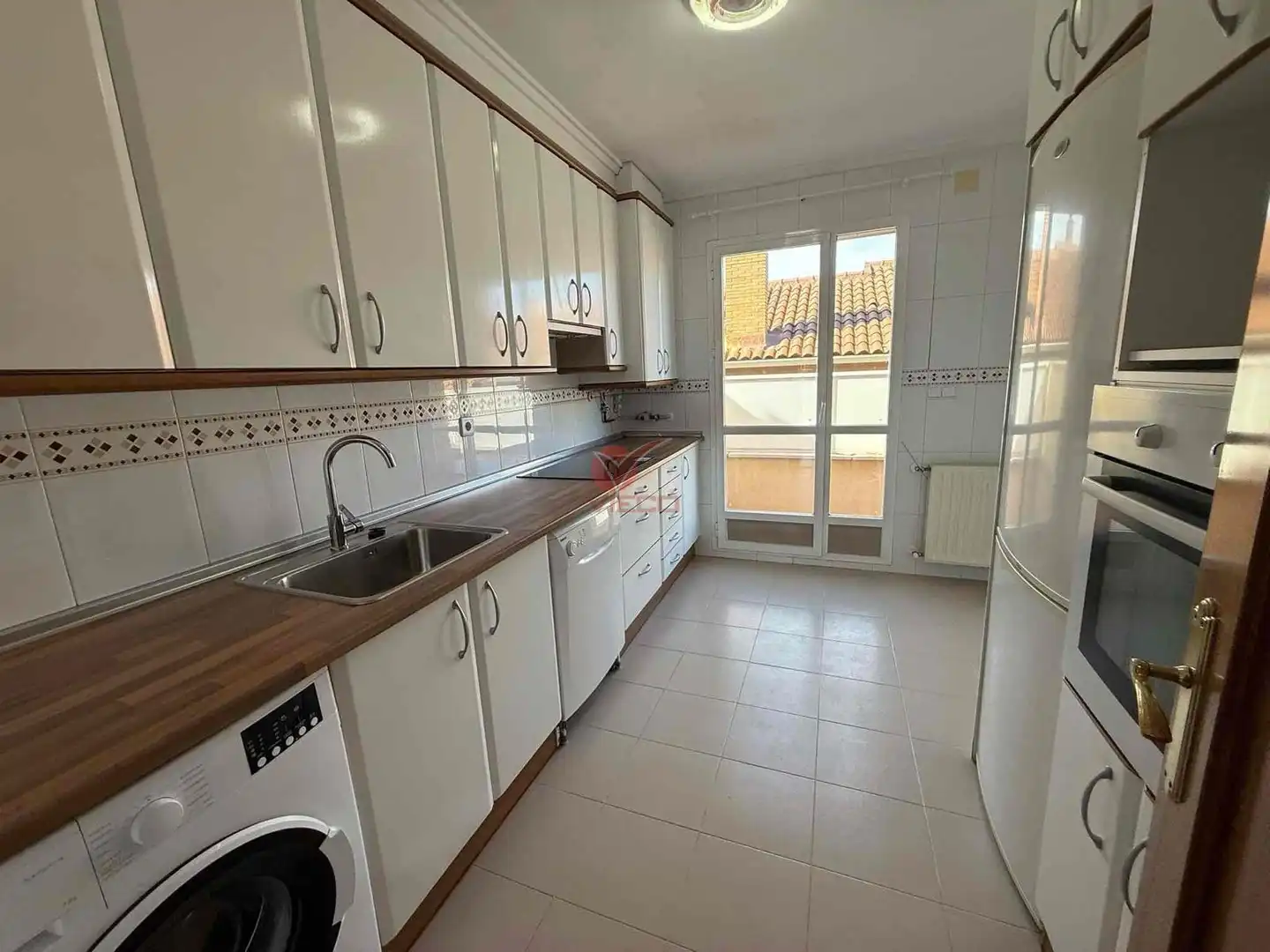 Cuina de Casa o xalet en venda en Cuenca amb Calefacció i Terrassa