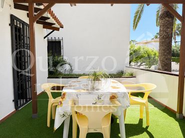 Apartment mit Pool zum Verkauf in Carrer Òliba