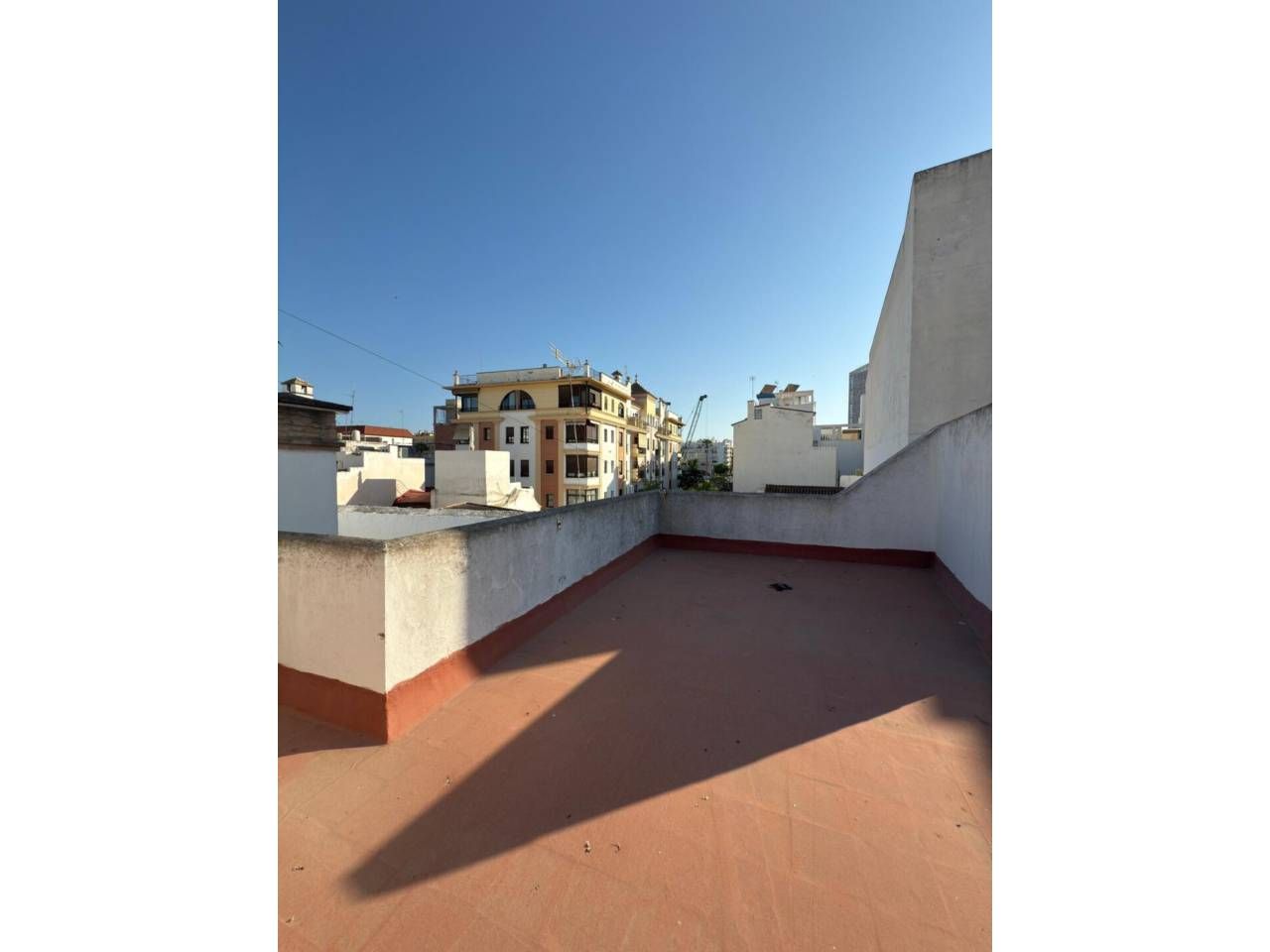 Exterior view of Single-family semi-detached for sale in Estepona  with Terrace and Furnished