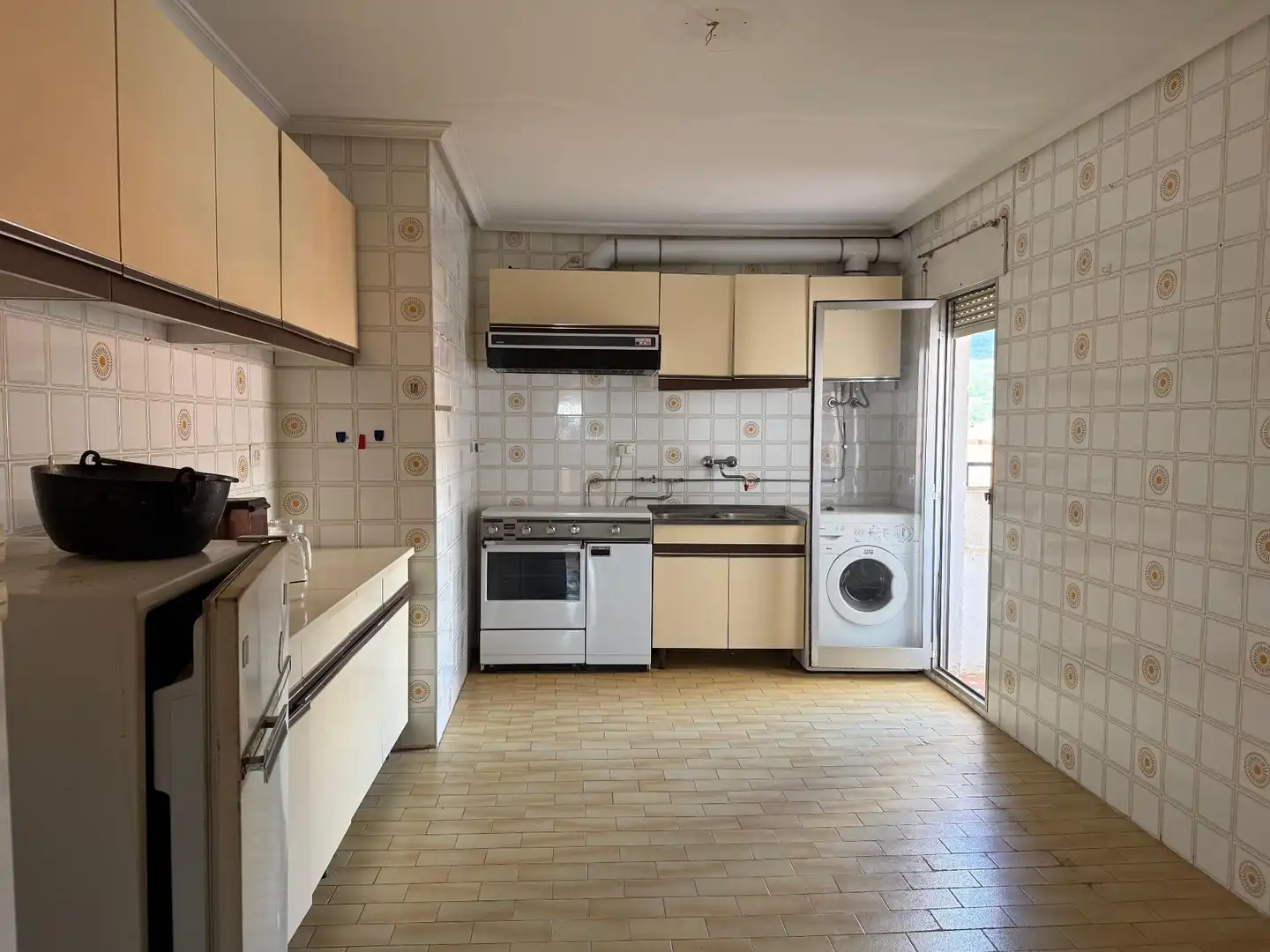 Kitchen of Flat for sale in Jarandilla de la Vera  with Air Conditioner and Terrace