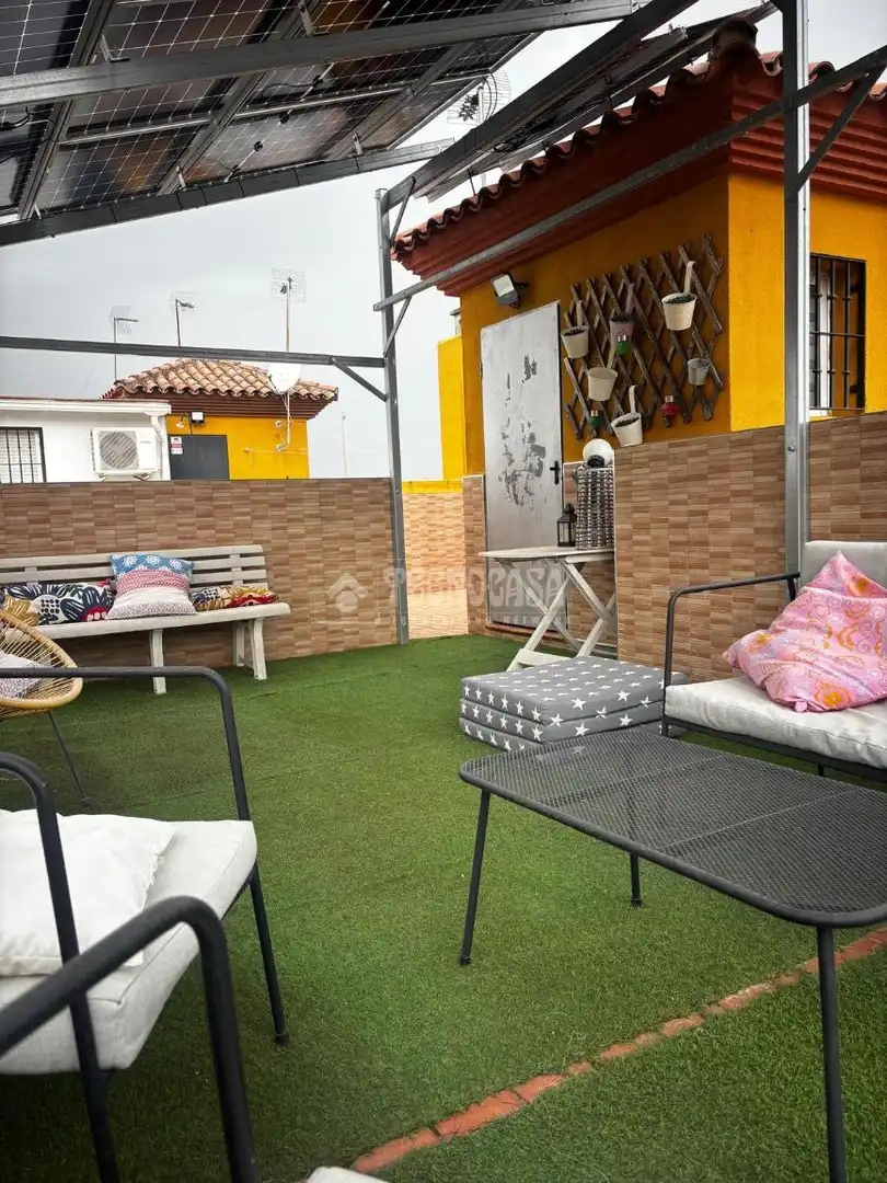 Terrace of Detached homes for sale in Sevilla  with Air Conditioner