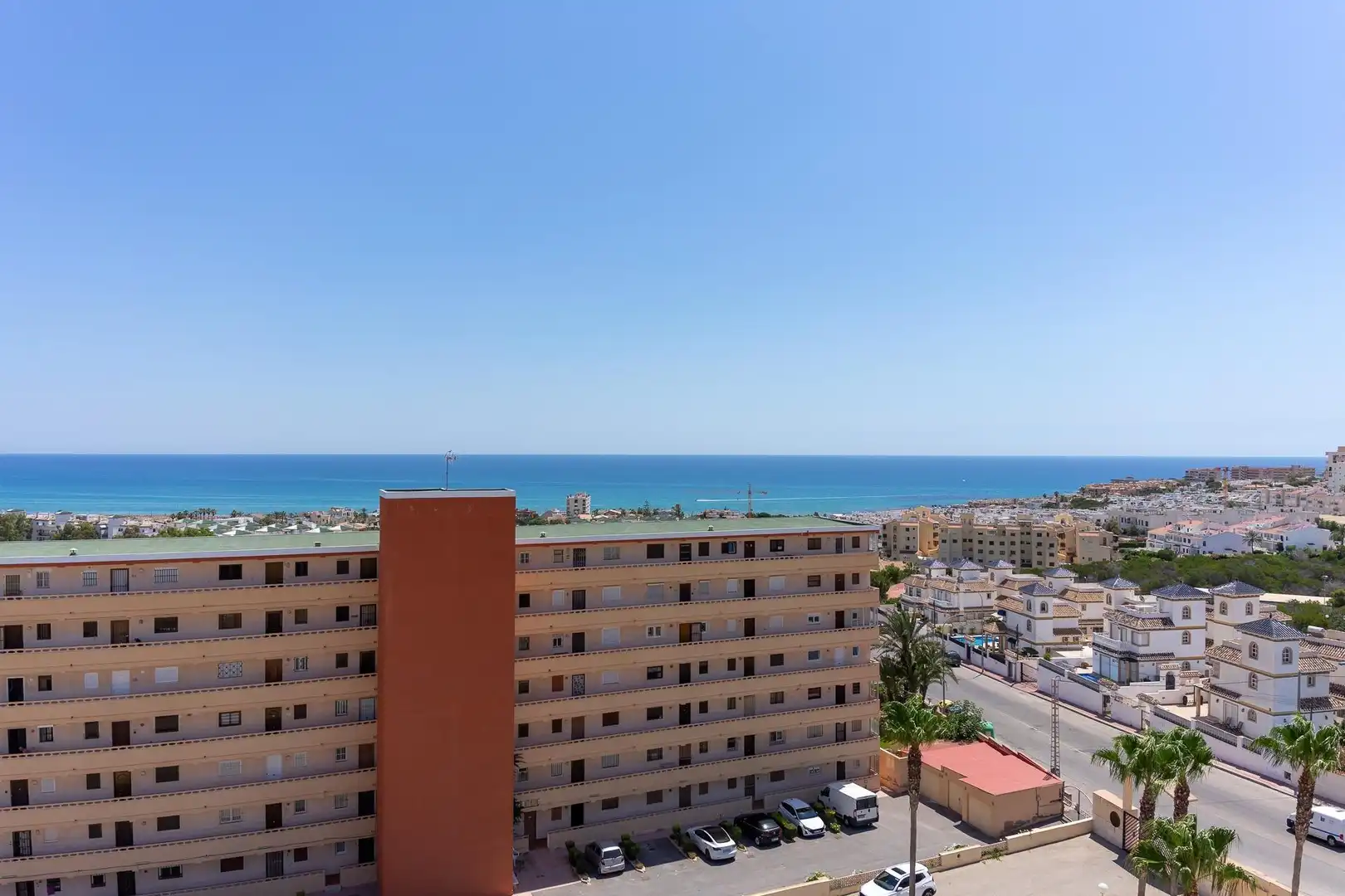 Vista exterior de Ático en venta en Torrevieja con Aire acondicionado, Terraza y Trastero
