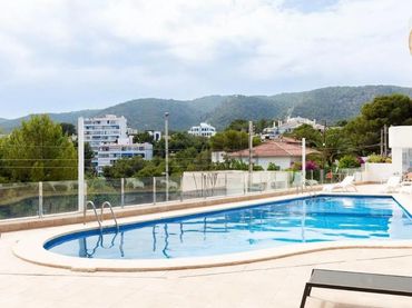 Baixos amb piscina en venda a Ponent
