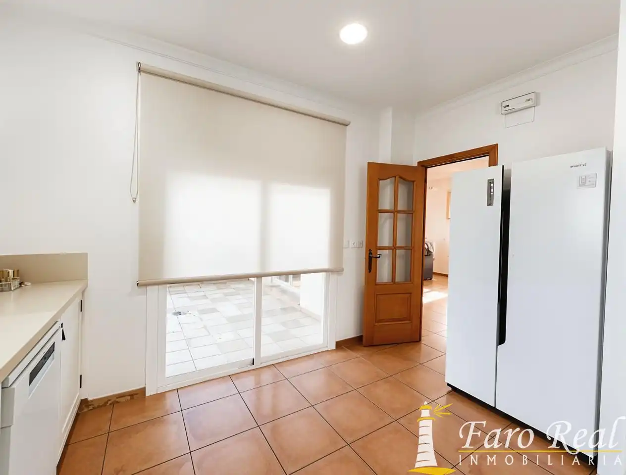 Cuina de Casa o xalet en venda en Sanlúcar de Barrameda amb Jardí privat i Piscina