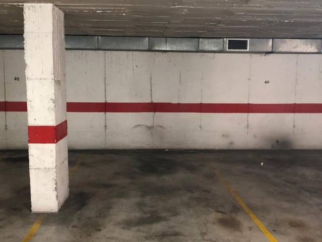 Garaje en Venta en Calle Pedro Espinosa, 9 en Camino de Antequera