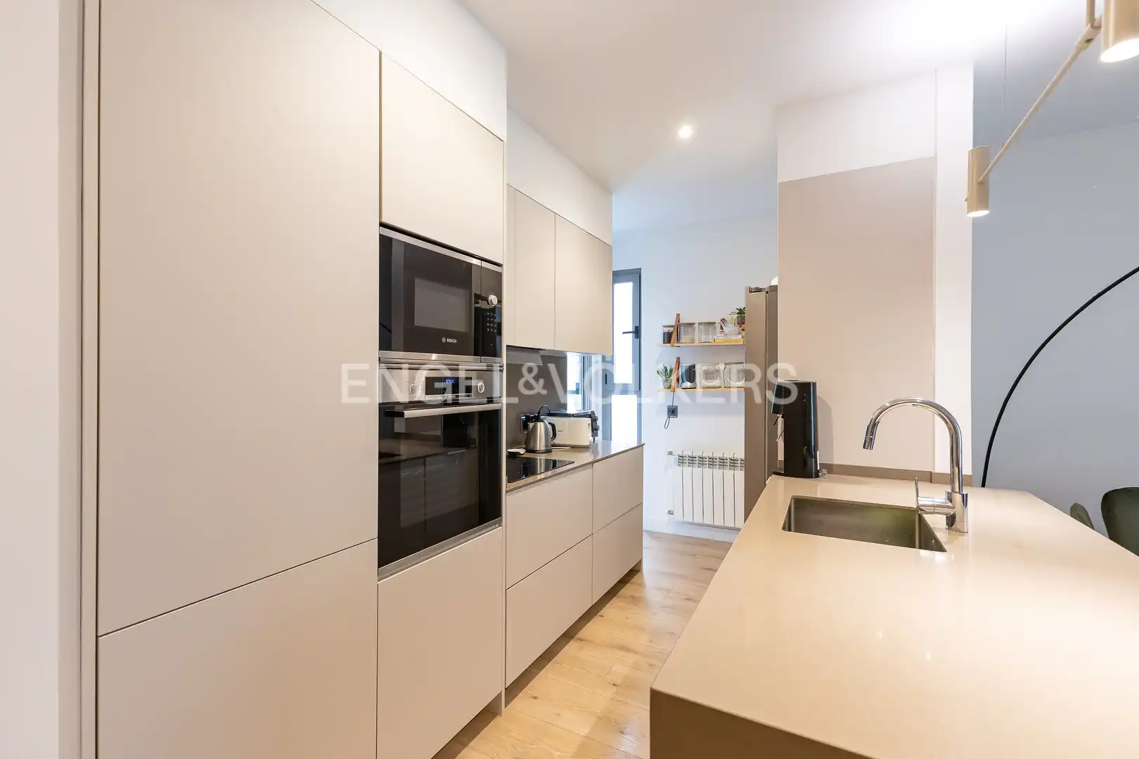 Kitchen of Ground floor for rent in Madrid  with Air Conditioner, Heating and Private garden