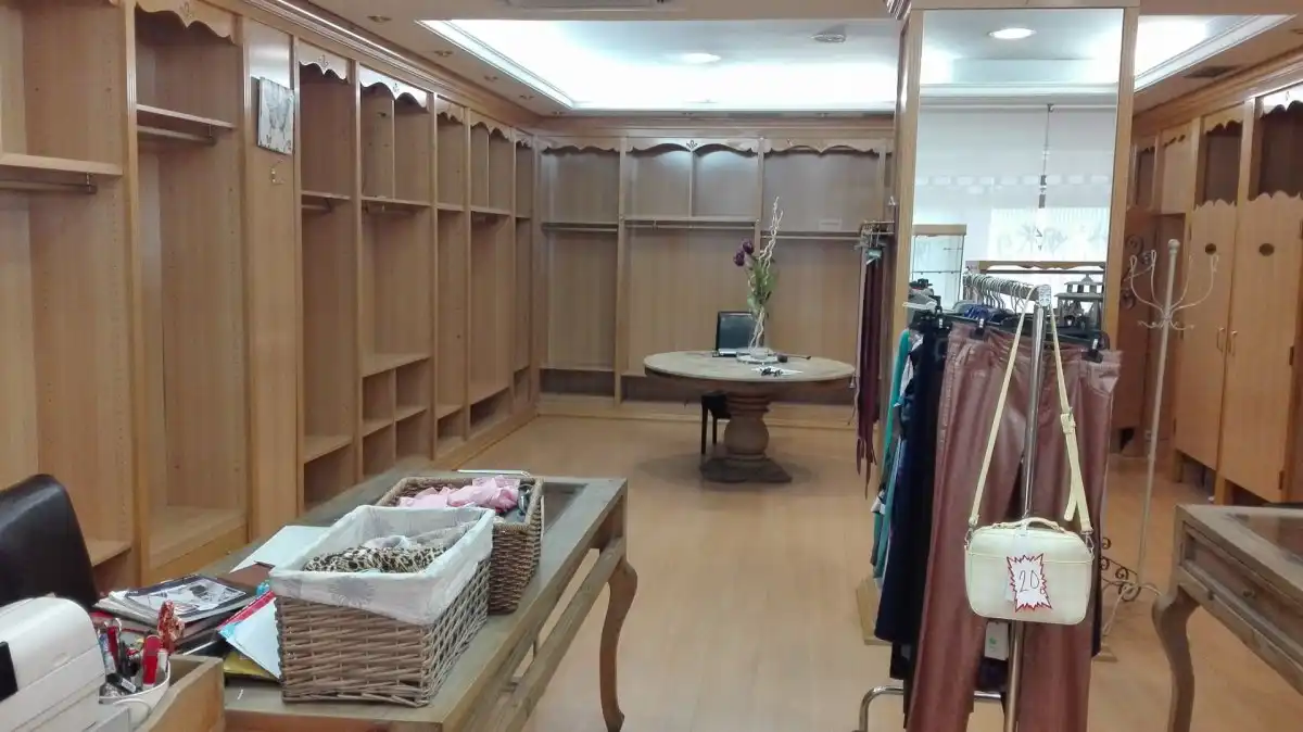 Local comercial en venda a Uribarri, imagen 2