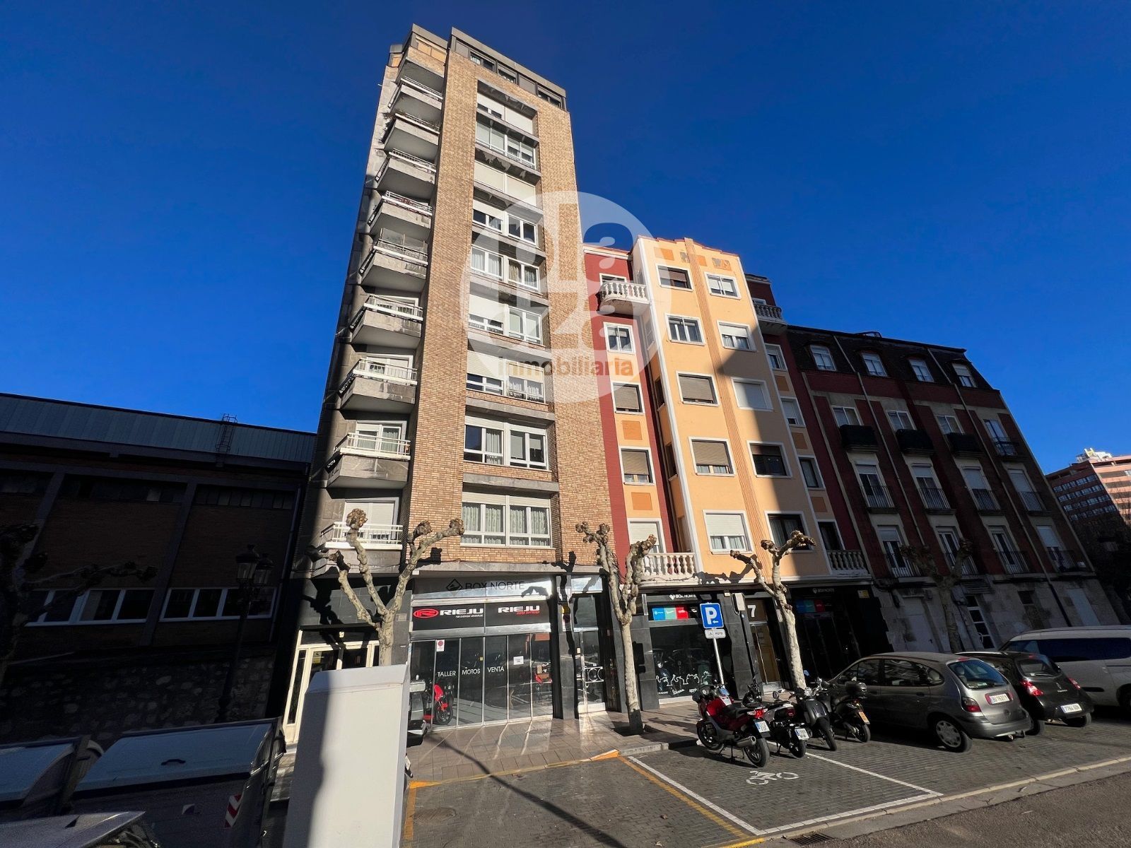 Exterior view of Flat to rent in Burgos Capital  with Heating and Furnished