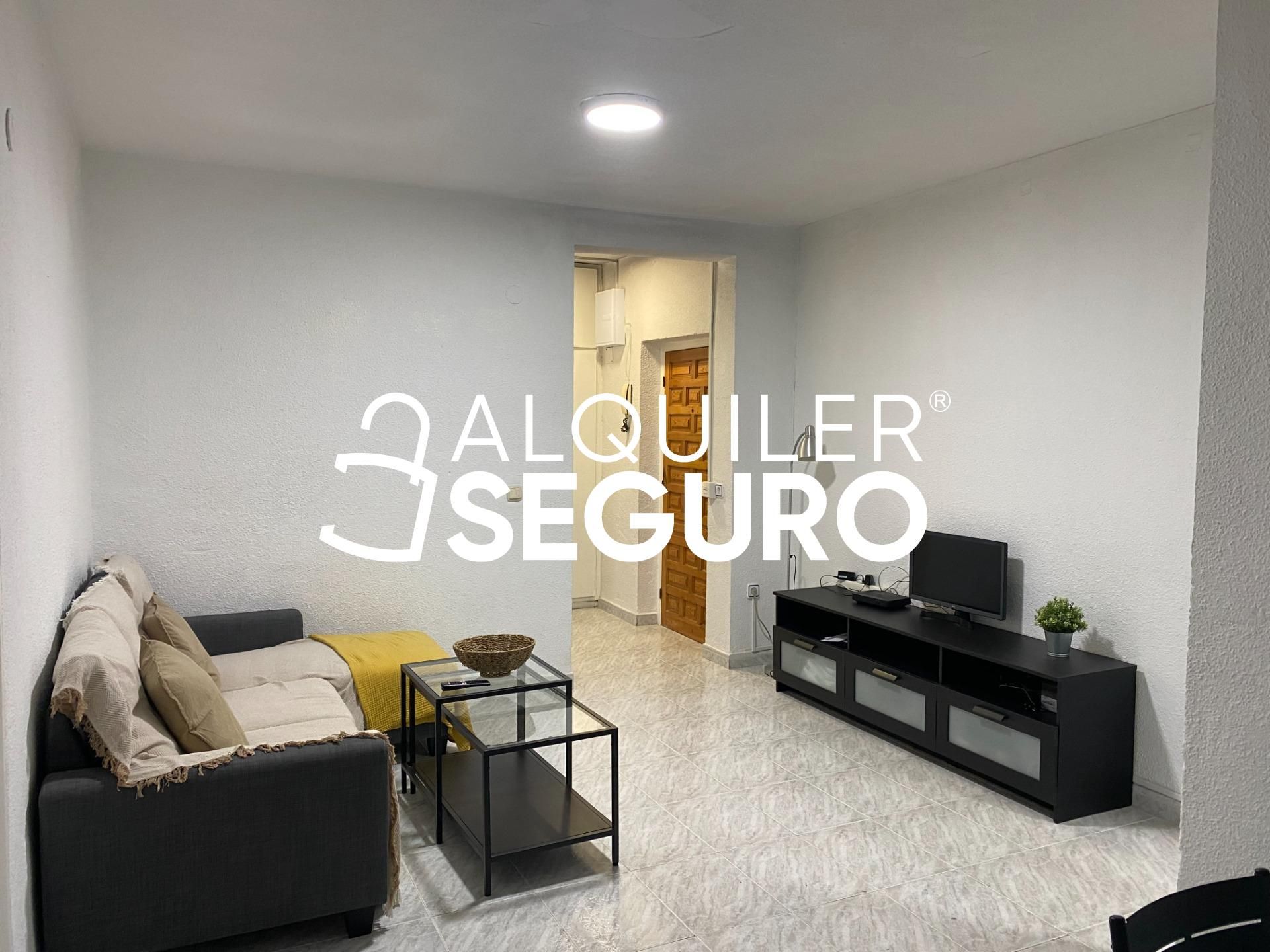 Living room of Flat to rent in  Granada Capital  with Heating and Furnished