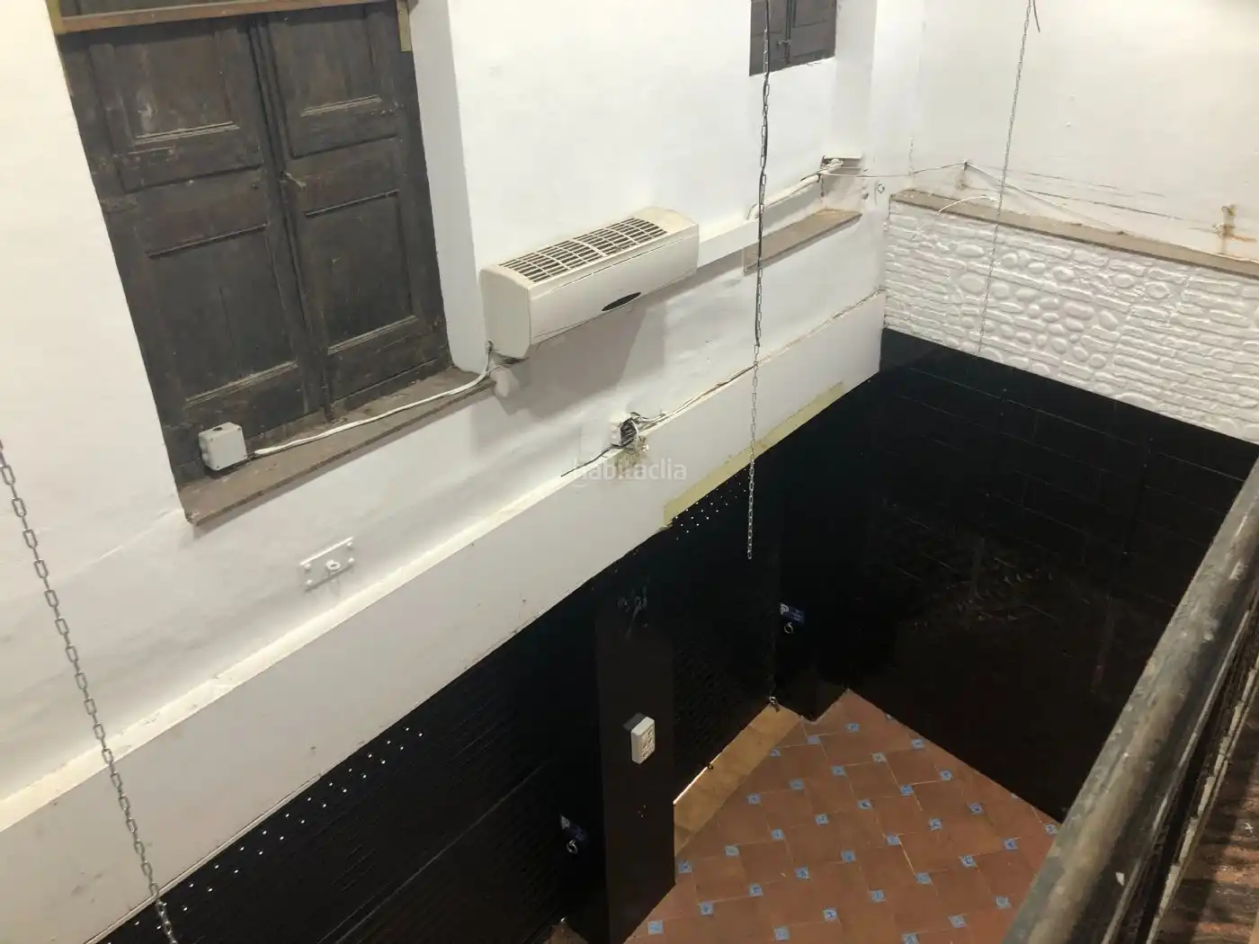 Local comercial de lloguer a Carrer de la Pietat 10