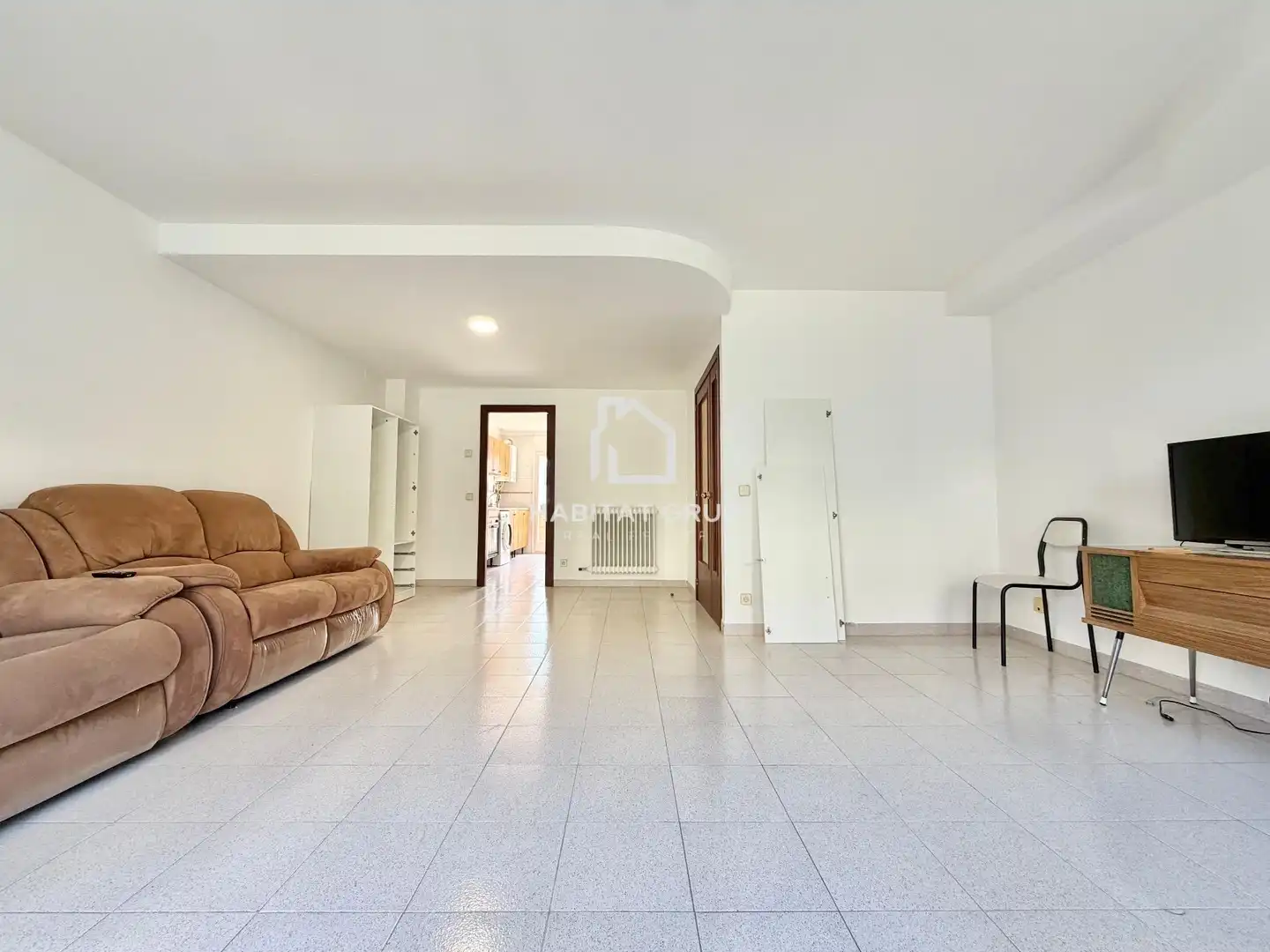 Sala de estar de Casa adosada en venta en Girona con Calefacción, Jardín privado y Terraza