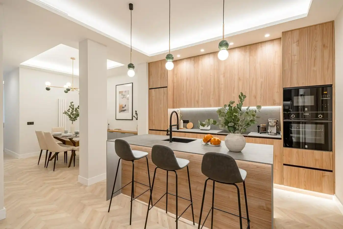 Küche von Wohnung zum Verkauf in Madrid mit Klimaanlage und Heizung
