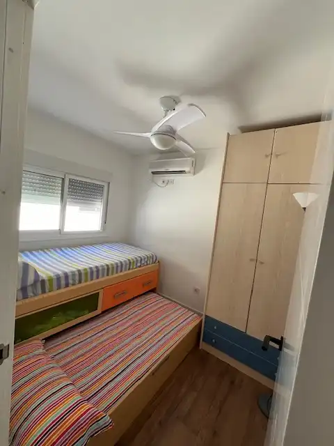 Habitación de Casa adosada de alquiler en Sant Joan d'Alacant con Aire acondicionado, Calefacción y Jardín privado