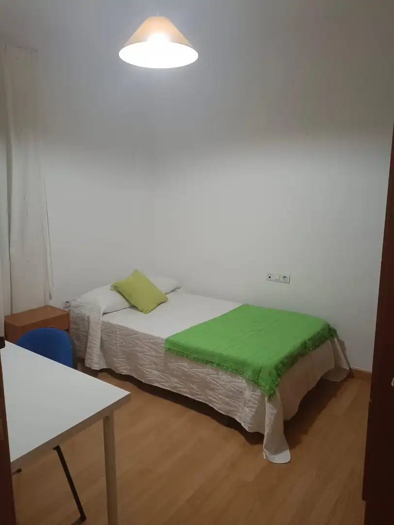 Flat for rent in Camino DE RONDA, Fígares