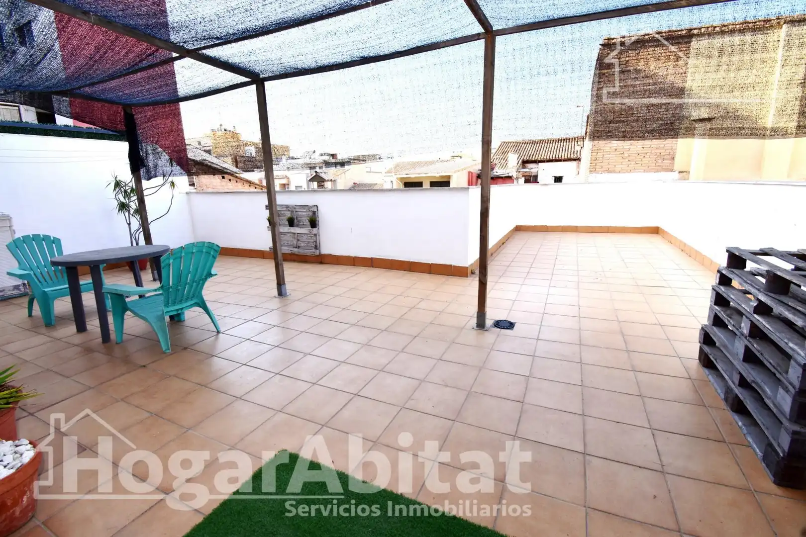 Außenansicht von Wohnung zum Verkauf in Massanassa mit Klimaanlage, Heizung und Terrasse