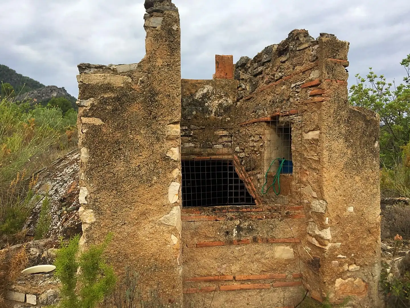 Vista exterior de Finca rústica en venda en Benifallet