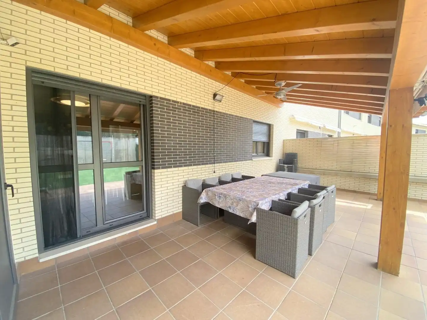 Terrassa de Casa adosada en venda en Ayegui / Aiegi amb Calefacció, Jardí privat i Traster