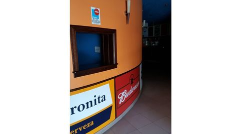 Se vende bajo comercial, imatge 4