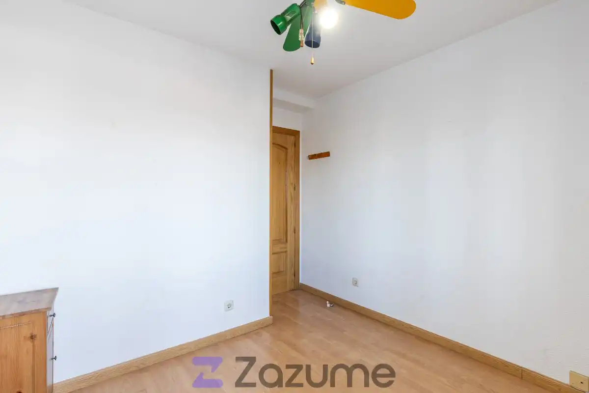 Wohnung zur Miete in Av. del Dr. García Tapia, Marroquina