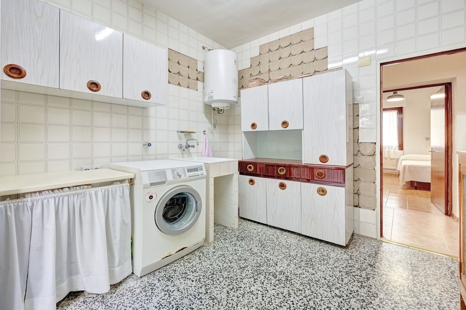 Küche von Wohnung zum verkauf in  Pamplona / Iruña mit Heizung und Privatgarten