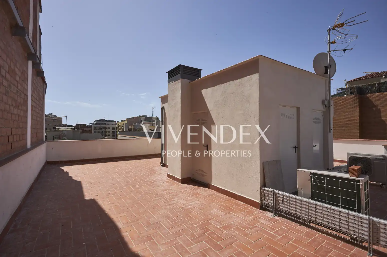 Terraza de Ático en venta en Barcelona con Calefacción y Terraza