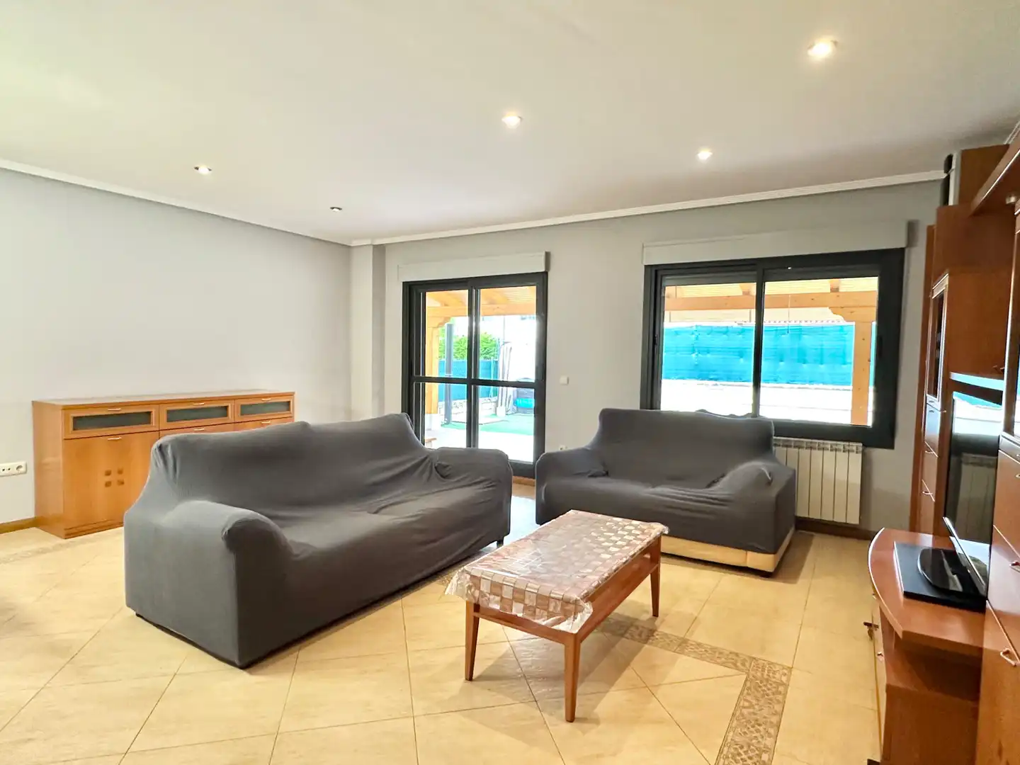 Sala de estar de Casa o chalet de alquiler en Zaratán con Calefacción, Jardín privado y Parquet