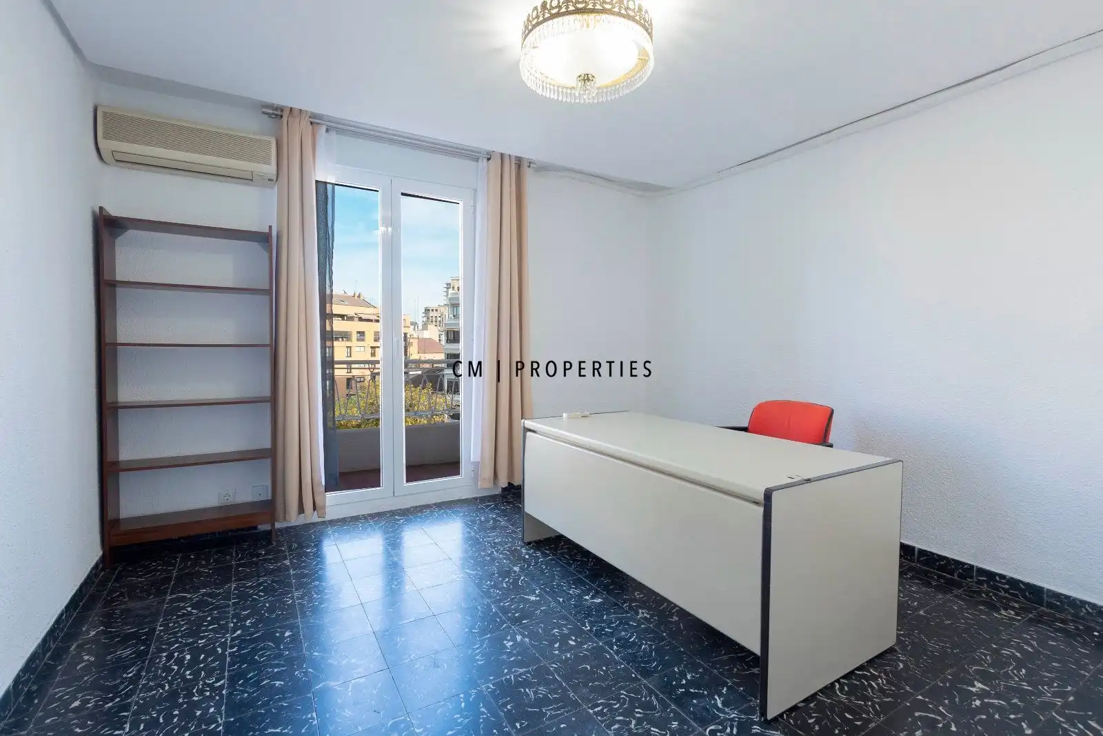 Bedroom of Office for rent in Valencia  with Air Conditioner, Heating and Furnished