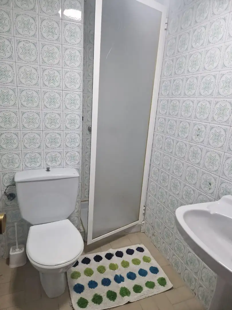 Bathroom of Flat for sale in Vigo   with Heating, Parquet flooring and Storage room