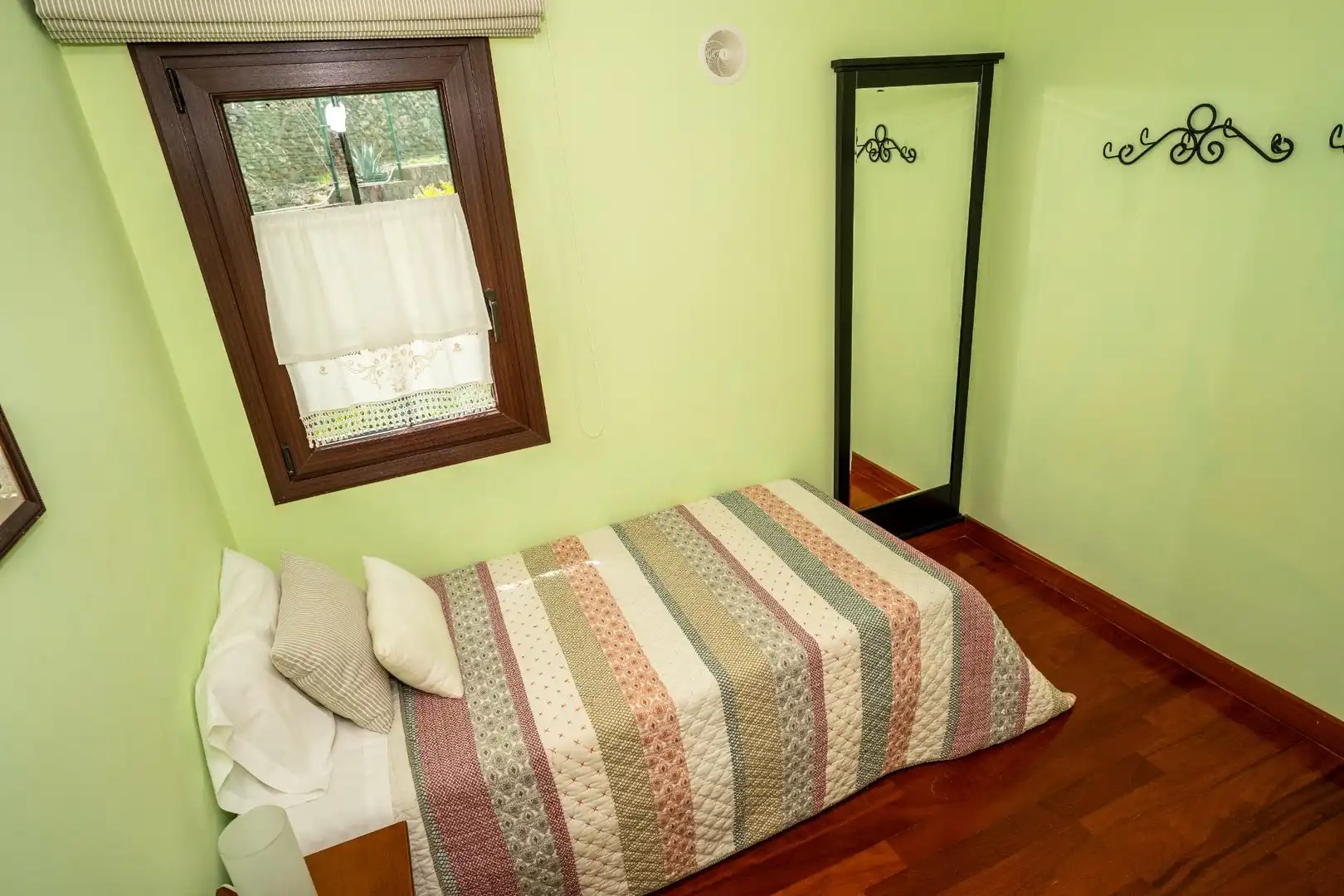Habitación de Casa o chalet en venta en Vega de San Mateo con Aire acondicionado, Calefacción y Jardín privado
