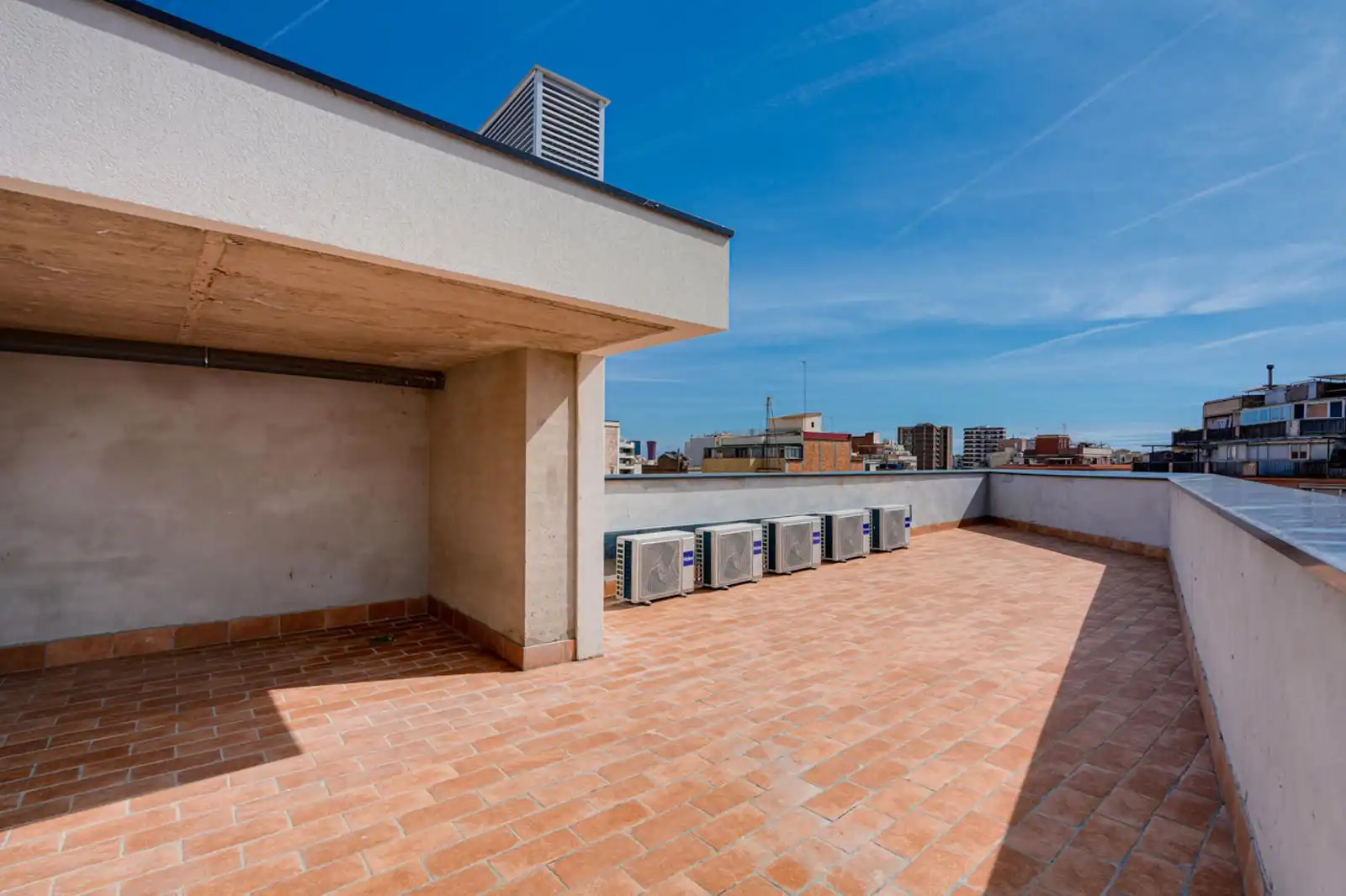 Terraza de Piso en venta en L'Hospitalet de Llobregat con Terraza