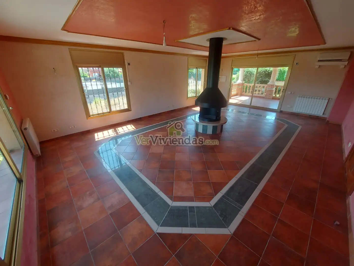 Houses for sale in Olèrdola  with Air Conditioner, Heating and Private garden