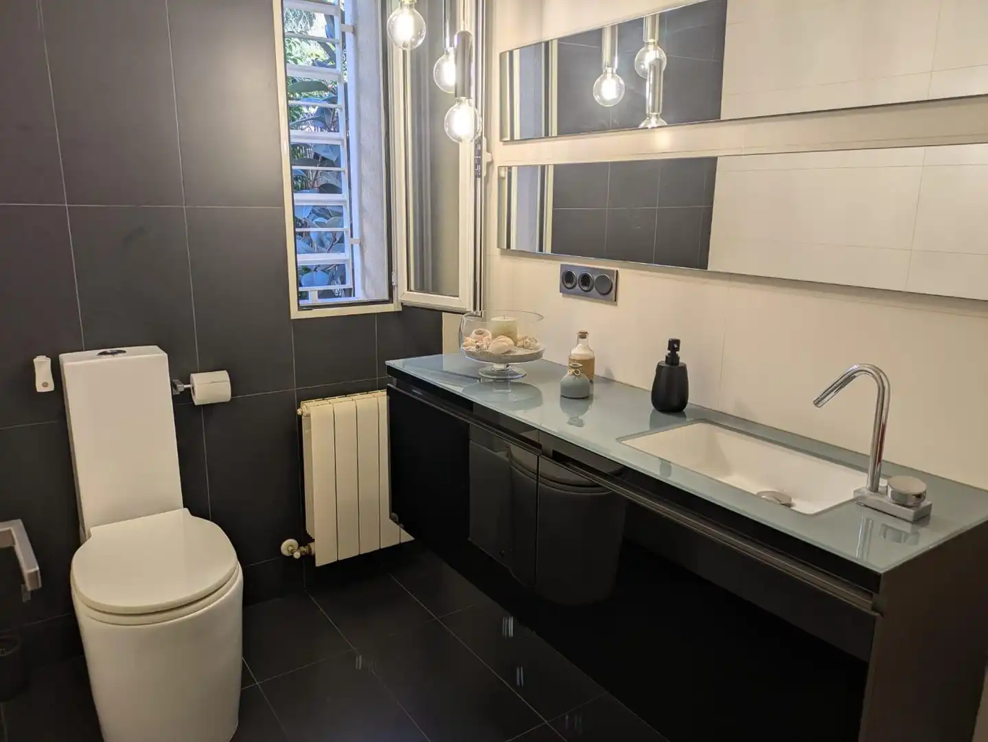 Bany de Casa o xalet en venda en Alzira amb Aire condicionat, Jardí privat i Parquet