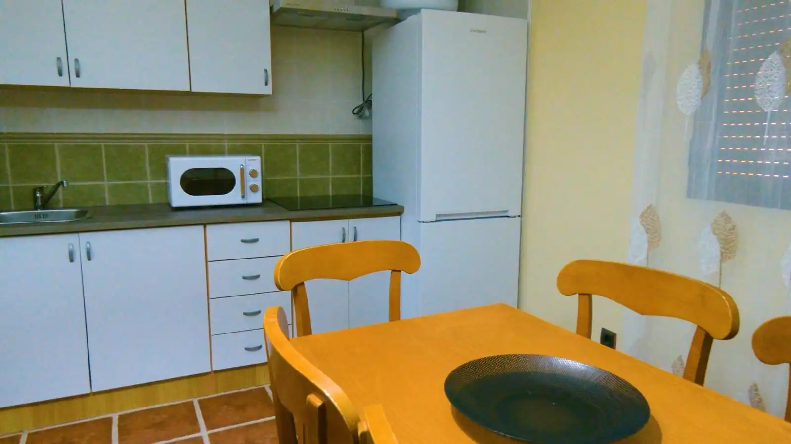 Cocina de Casa o chalet en venta en Alcaraz con Aire acondicionado, Calefacción y Jardín privado