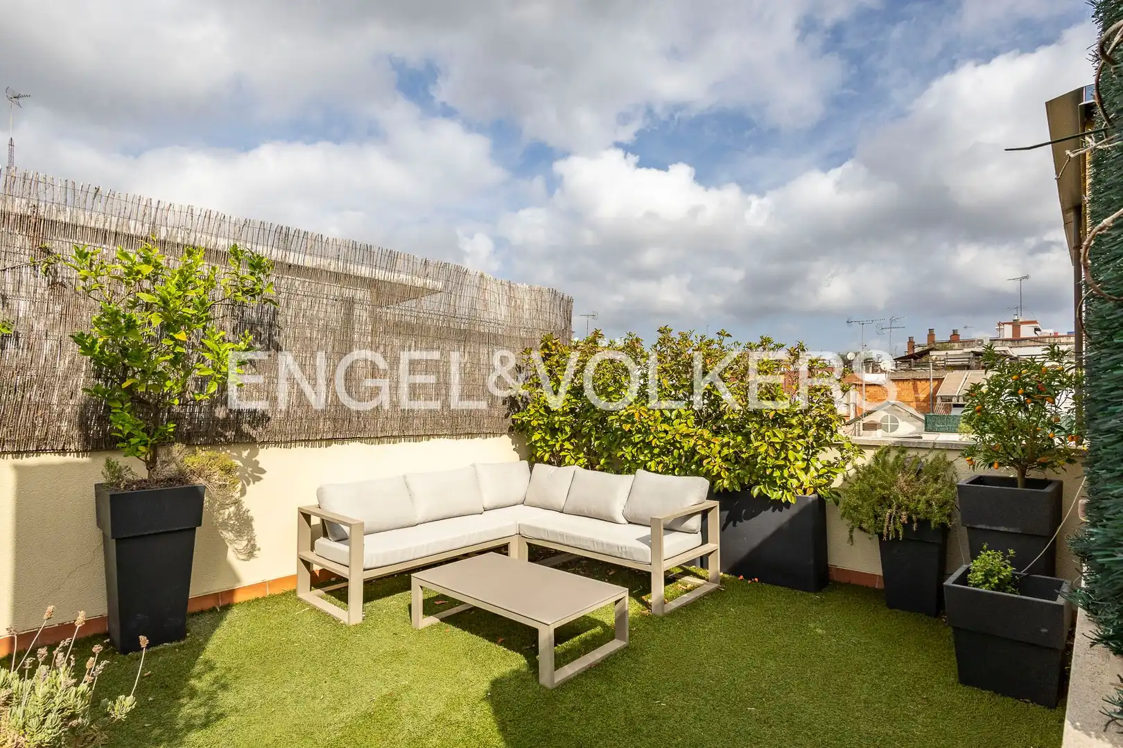 Terrace of Attic for sale in Esplugues de Llobregat  with Air Conditioner, Heating and Parquet flooring